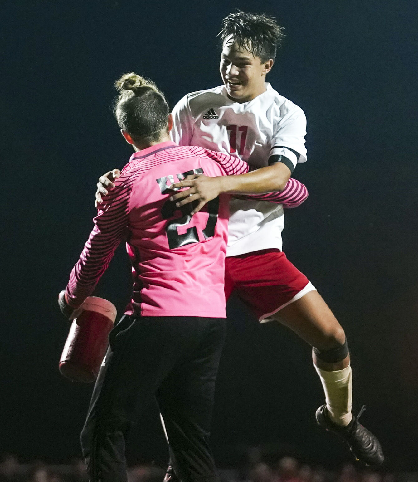 ht201011-sp bhss vs ths soccer sectional 04.JPG